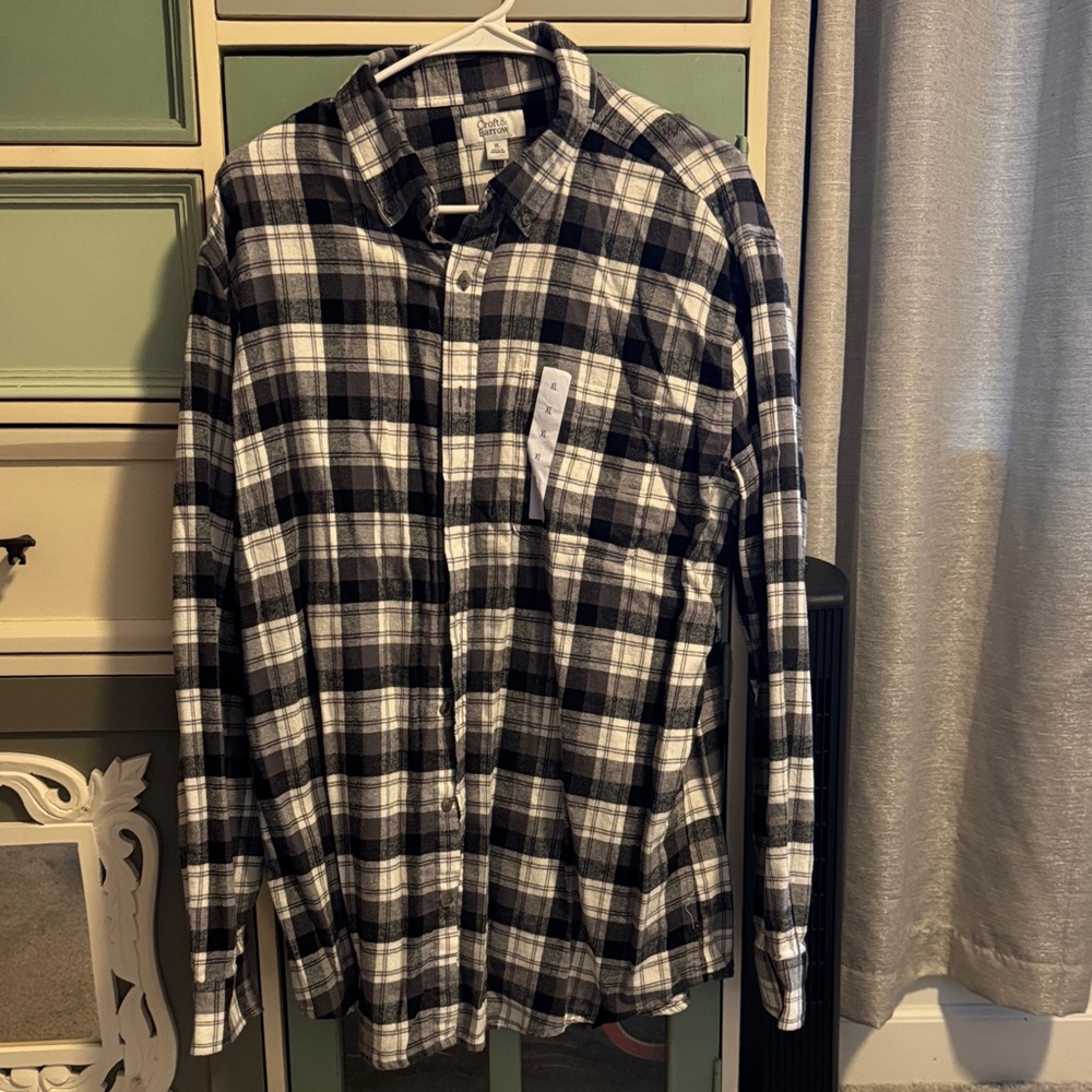 Croft & Barrow Men's XL Plaid Button-Down Shirt - Black and White